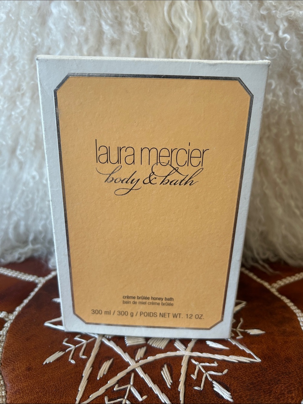 Laura Mercier Crème Brûlée Honey Bath Soak - Picture 2 of 2